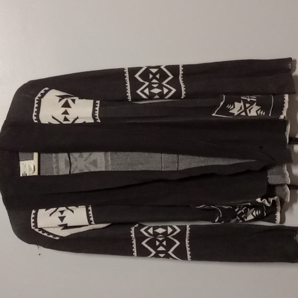 Navy Blue Billabong, size small sweater. - Picture 4 of 6